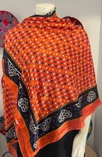 Load image into Gallery viewer, Orange blen Scarf
