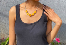 Load image into Gallery viewer, Yellow bead glass Necklace
