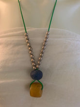 Load image into Gallery viewer, Yellow And Green Bead Necklace
