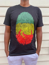 Load image into Gallery viewer, Ethiopian Flag Thumb Print Men’s T-shirt
