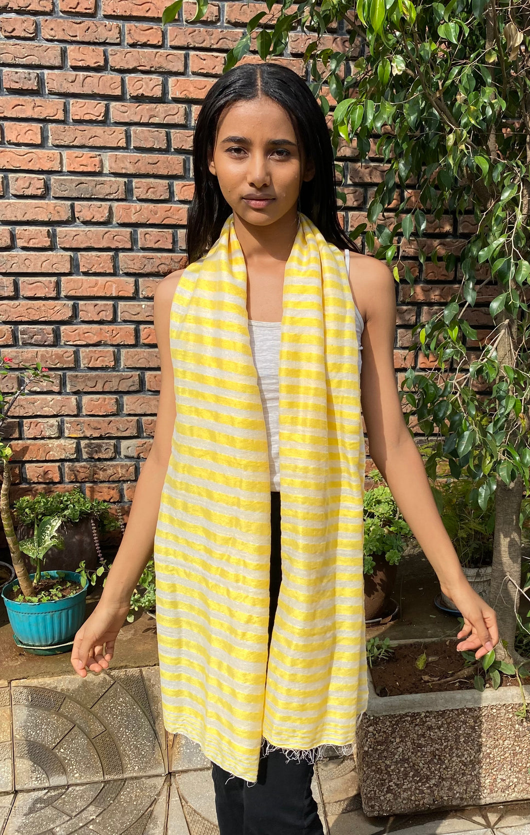 Yellow/white stripe scarf